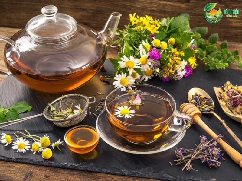 Trà thảo mộc tự nhiên